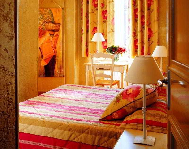Hotel Bonaparte تولون الغرفة الصورة