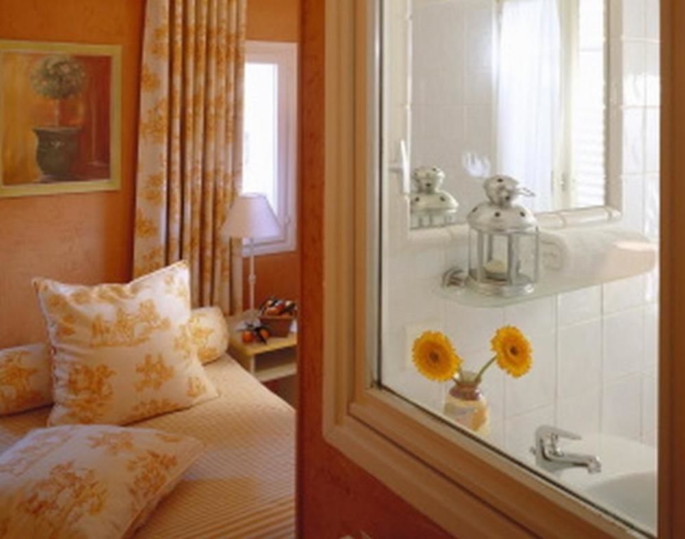 Hotel Bonaparte تولون الغرفة الصورة